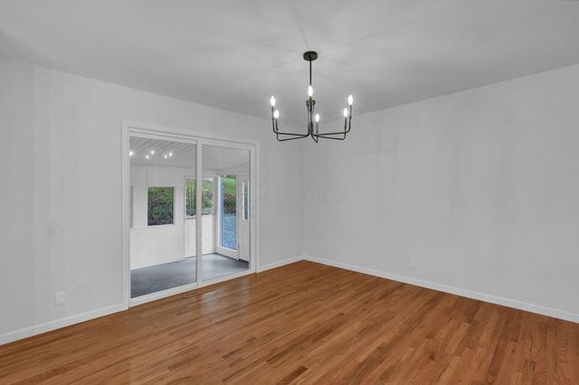 2939 Sharon Valley Road NE, Granville, OH 43023