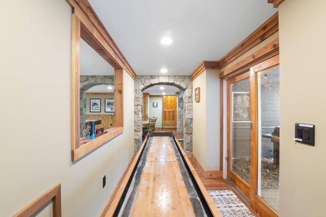 41 Two Brook Drive, Wilmington, VT 05363