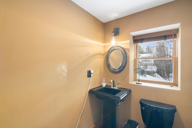 41 Two Brook Drive, Wilmington, VT 05363