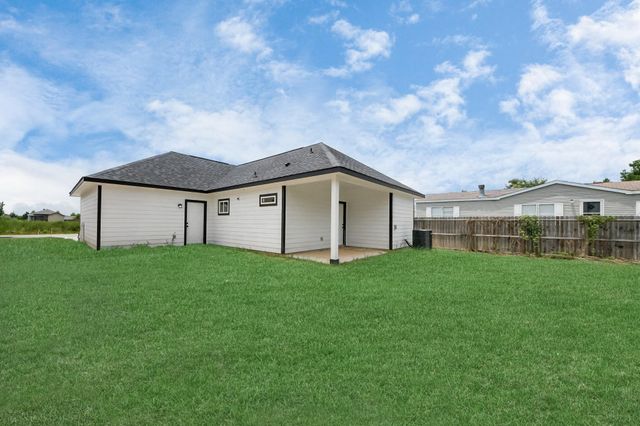 382 Road 5704, Cleveland, TX 77327
