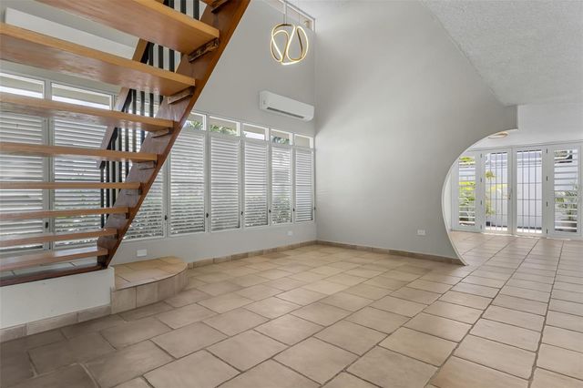 Alturas de San Patricio 1 5, Guaynabo, PR 00968