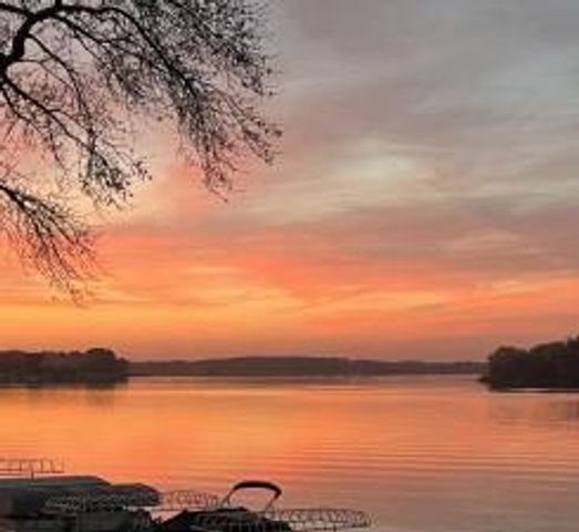 4334 Meadowview Drive, Waconia, MN 55387