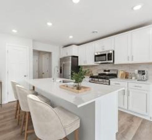 4334 Meadowview Drive, Waconia, MN 55387