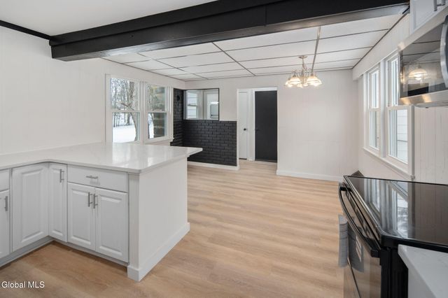 1491 Sunset Road, Schodack, NY 12033