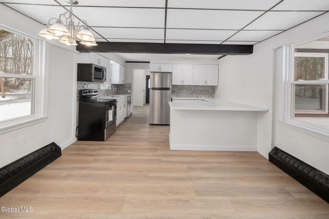 1491 Sunset Road, Schodack, NY 12033