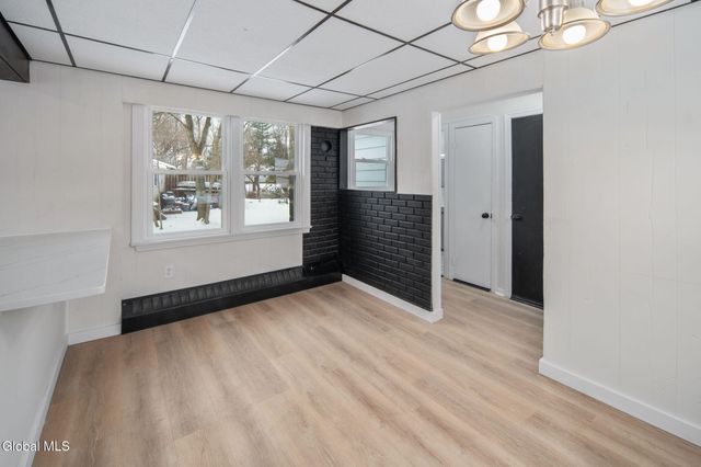 1491 Sunset Road, Schodack, NY 12033