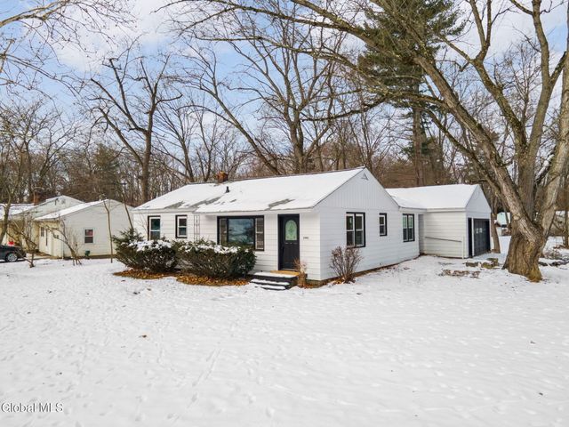 1491 Sunset Road, Schodack, NY 12033