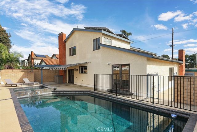 7191 Slater ave, Huntington Beach, CA 92647