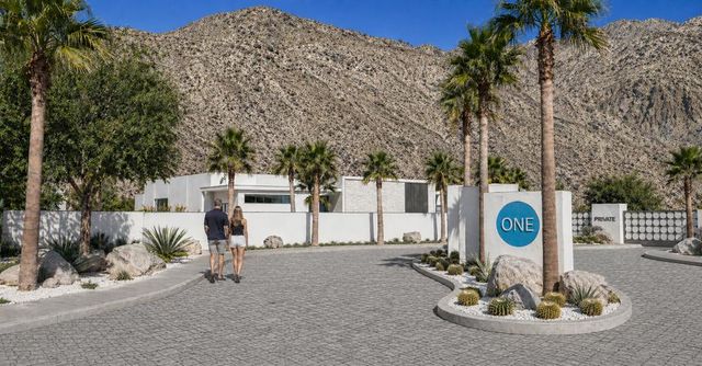 601 Las Palmas Estates Drive, Palm Springs, CA 92262