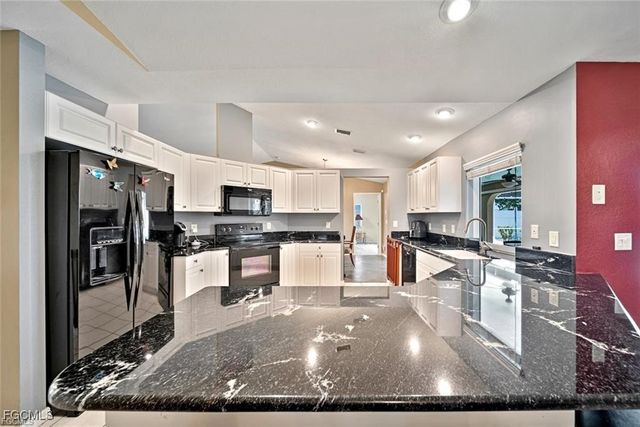 22 SE 13th AVE, Cape Coral, FL 33990