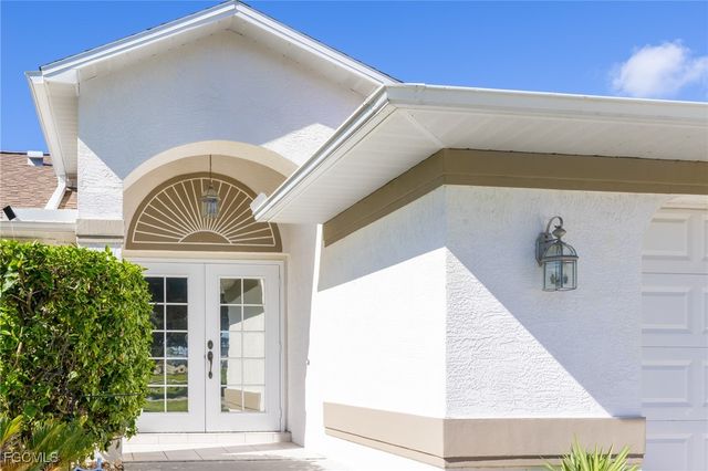 22 SE 13th AVE, Cape Coral, FL 33990