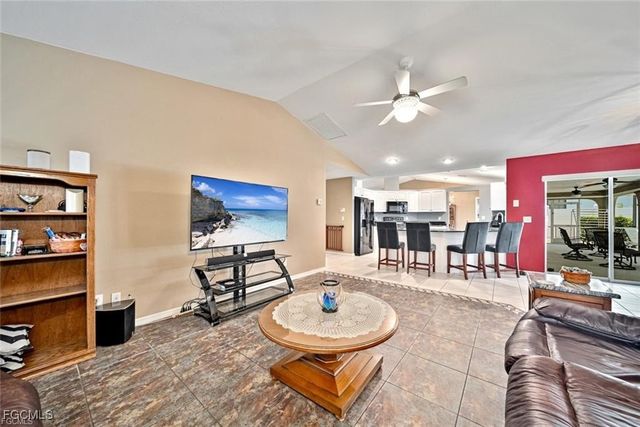 22 SE 13th AVE, Cape Coral, FL 33990