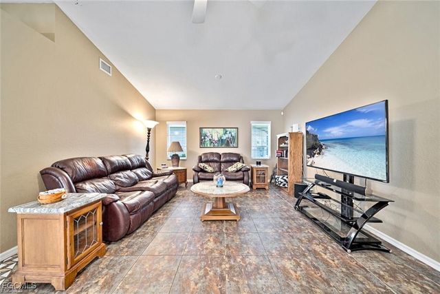 22 SE 13th AVE, Cape Coral, FL 33990