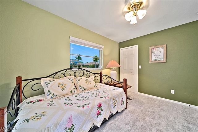 22 SE 13th AVE, Cape Coral, FL 33990