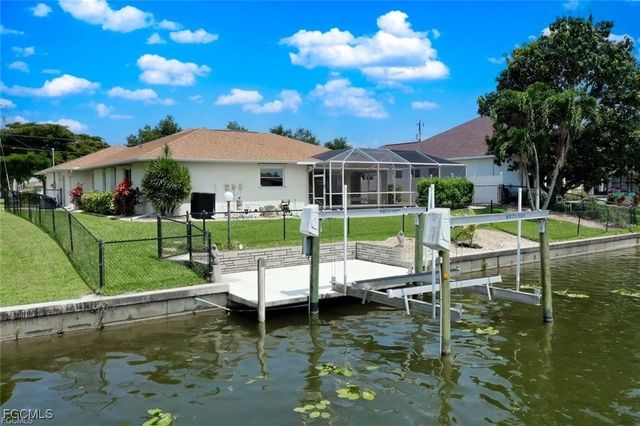 22 SE 13th AVE, Cape Coral, FL 33990