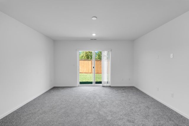 51783 Jubilee Pine Dr, La Pine, OR 97739