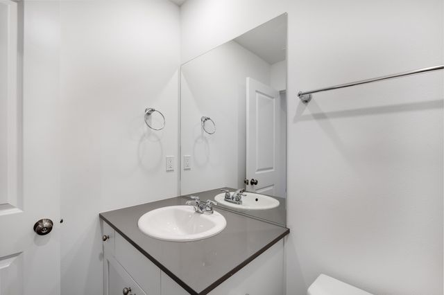 51783 Jubilee Pine Dr, La Pine, OR 97739