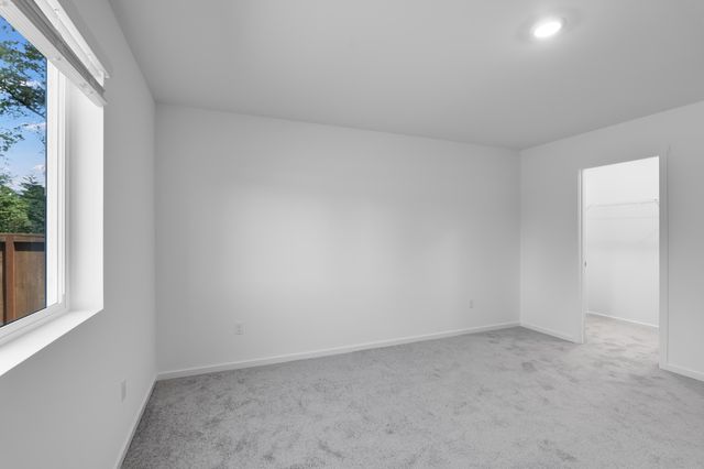 51783 Jubilee Pine Dr, La Pine, OR 97739