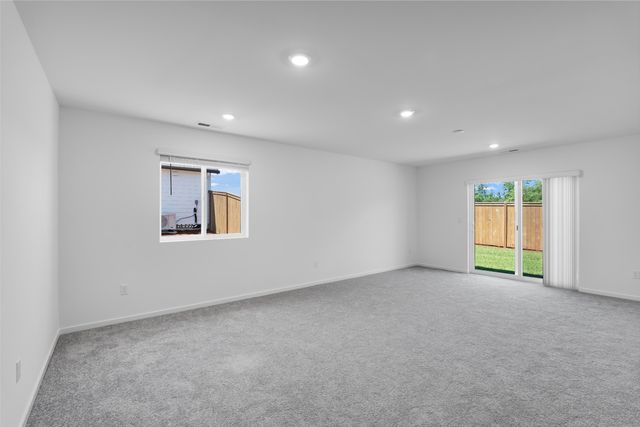 51783 Jubilee Pine Dr, La Pine, OR 97739