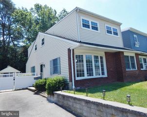 1435 EDGEWOOD AVE, Abington, PA 19001