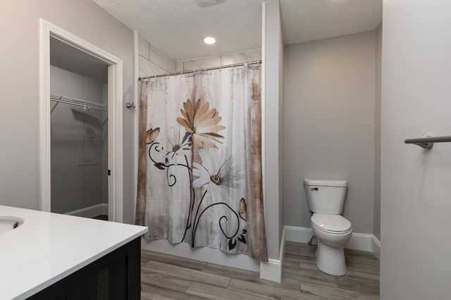 720 West Mount Vernon Street, Springfield, MO 65806