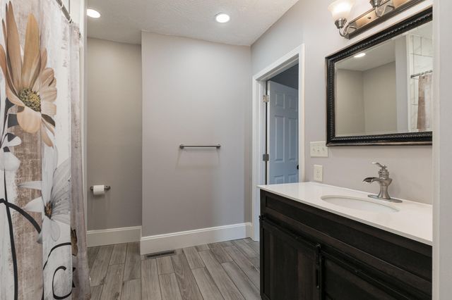720 West Mount Vernon Street, Springfield, MO 65806