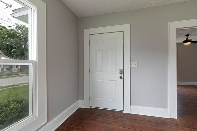 720 West Mount Vernon Street, Springfield, MO 65806