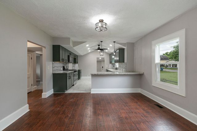 720 West Mount Vernon Street, Springfield, MO 65806