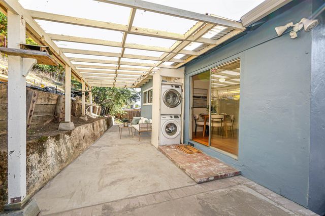 18662 Stanton Ave, Castro Valley, CA 94546