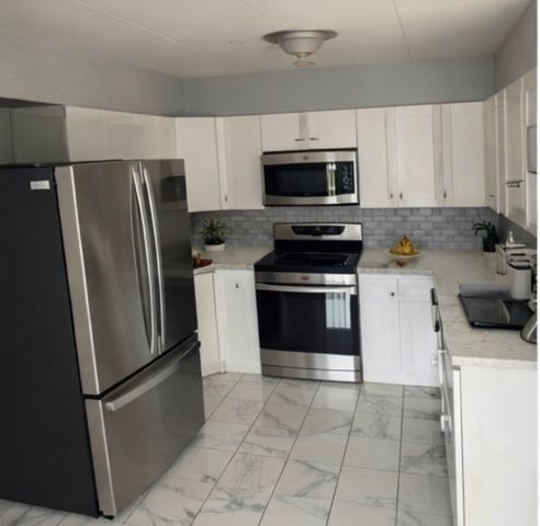 3158 W 88th Street 101, Evergreen Park, IL 60805