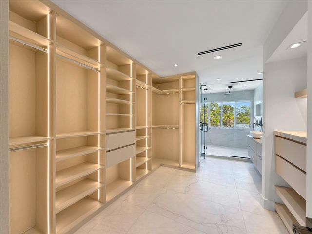 729 NE 17th Terrace, Fort Lauderdale, FL 33304