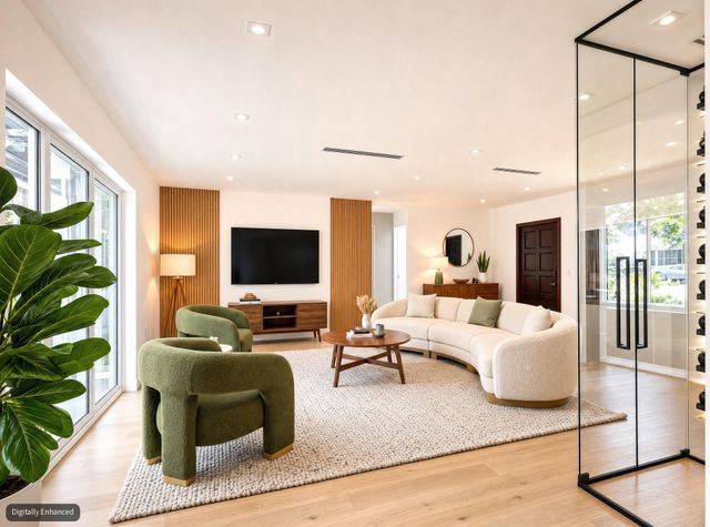 729 NE 17th Terrace, Fort Lauderdale, FL 33304