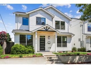 6517 Se WOODSTOCK Blvd A, Portland, OR 97206