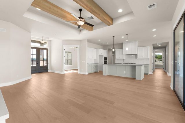 103 Buck Rabbit RD, Briggs, TX 78608