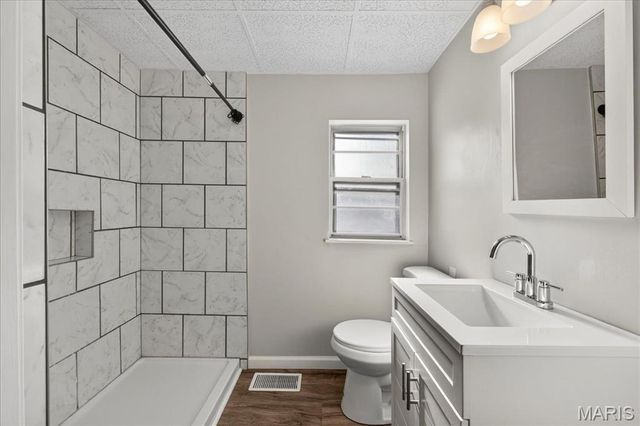 1406 N Church Street, Belleville, IL 62221