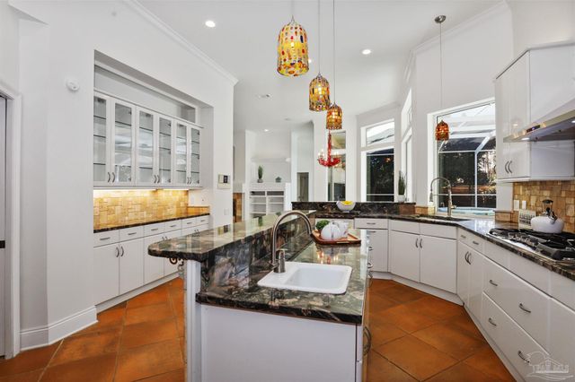 279 Plantation Hill Rd, Gulf Breeze, FL 32561