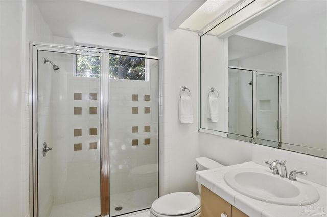 279 Plantation Hill Rd, Gulf Breeze, FL 32561