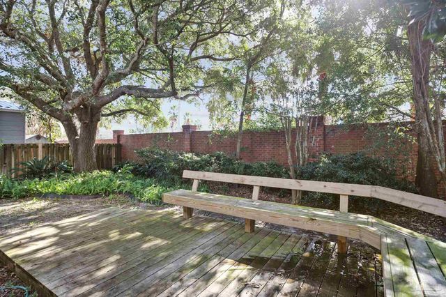 279 Plantation Hill Rd, Gulf Breeze, FL 32561