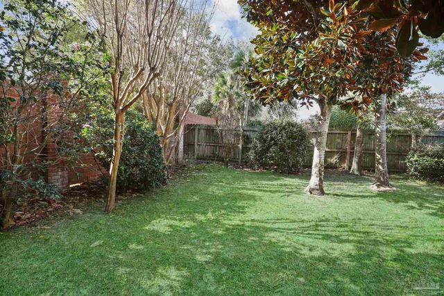 279 Plantation Hill Rd, Gulf Breeze, FL 32561