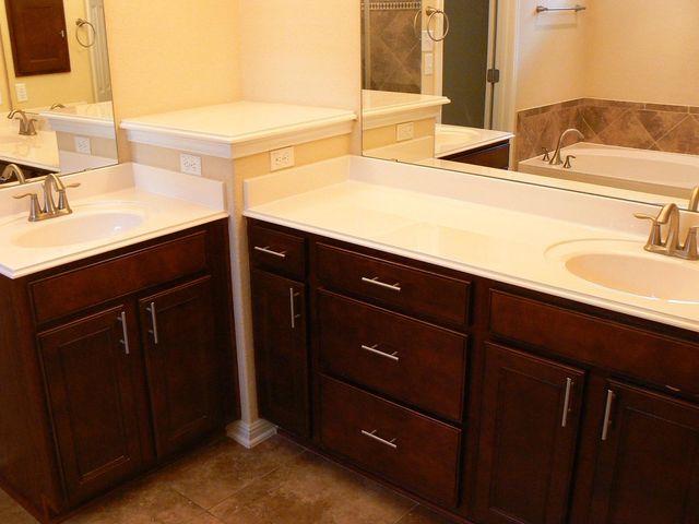 414 Crooked CRK, Buda, TX 78610