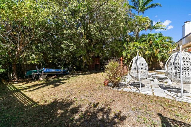 411 N Lakeside Drive, Lake Worth Beach, FL 33460