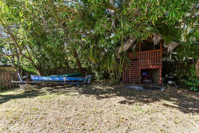 411 N Lakeside Drive, Lake Worth Beach, FL 33460
