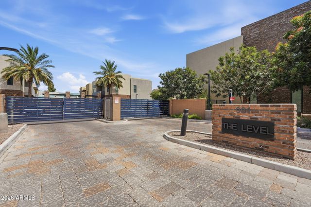 901 S Smith Road 1038, Tempe, AZ 85281