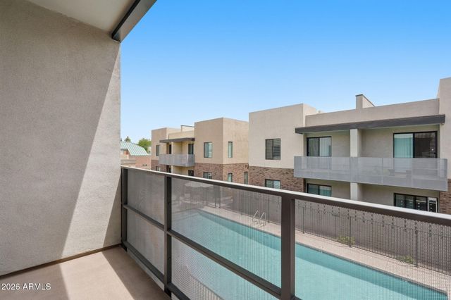 901 S Smith Road 1038, Tempe, AZ 85281