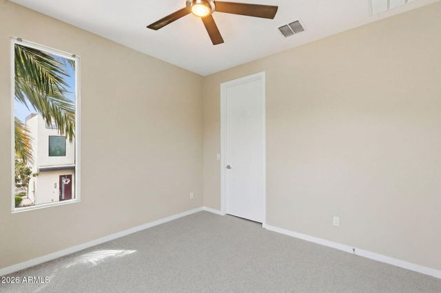 901 S Smith Road 1038, Tempe, AZ 85281