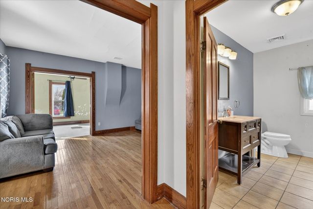 235 S Maple Street, Bowling Green, OH 43402