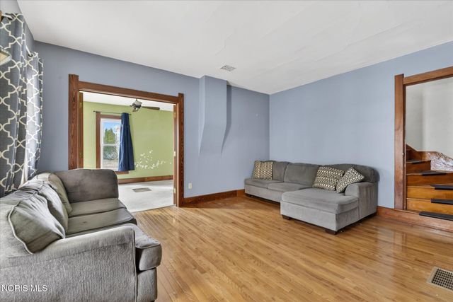 235 S Maple Street, Bowling Green, OH 43402