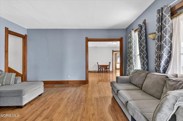 235 S Maple Street, Bowling Green, OH 43402