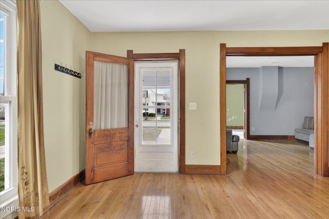 235 S Maple Street, Bowling Green, OH 43402