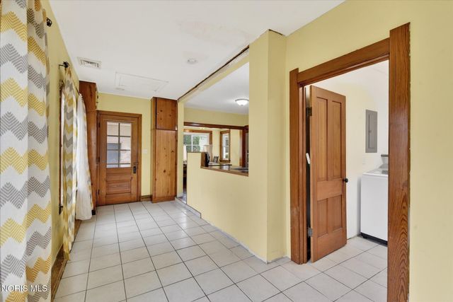 235 S Maple Street, Bowling Green, OH 43402